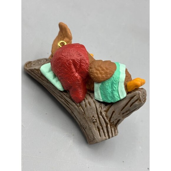 Vtg 1993 Hallmark Keepsake Ornament Owliver Sleeping Owl Squirrel - Picture 3 of 4